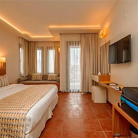 Sundia Suncity By Liberty Otel Cedit